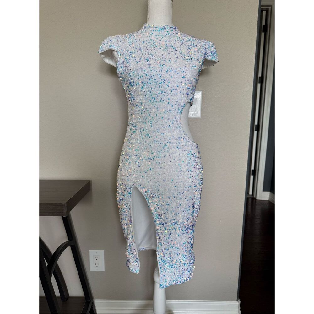 White Sequin Cap Sleep Tummy Side Peekaboo Slit Party Dress Medium